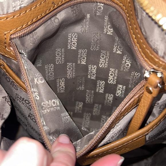 Michael Kors Large Pebbled Leather Carmel Camel Brown Shoulder Bag Hobo Satchel - Picture 11 of 15